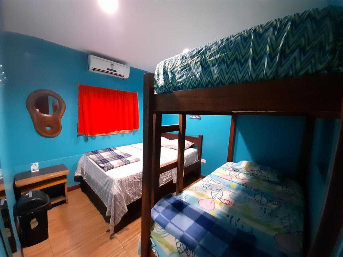 Coral Reef Surf Hostel And Camp ตามารินโด ภายนอก รูปภาพ